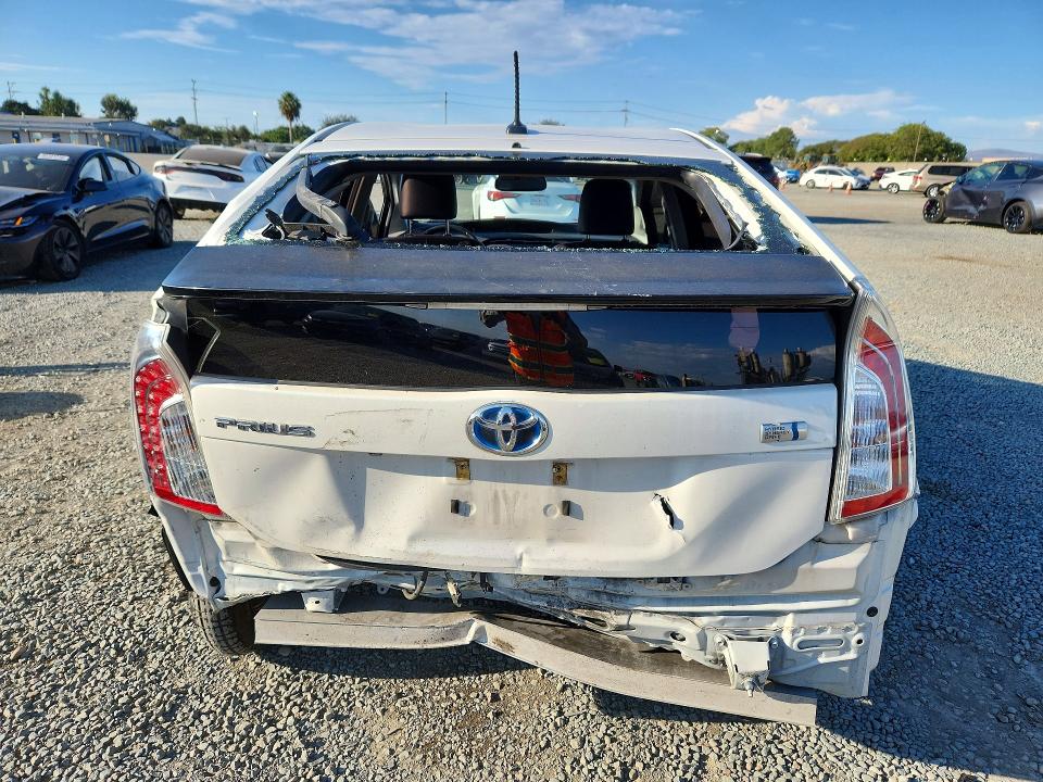 Photo 6 from auction – 2012 TOYOTA PRIUS with VIN JTDKN3DUXC5474683