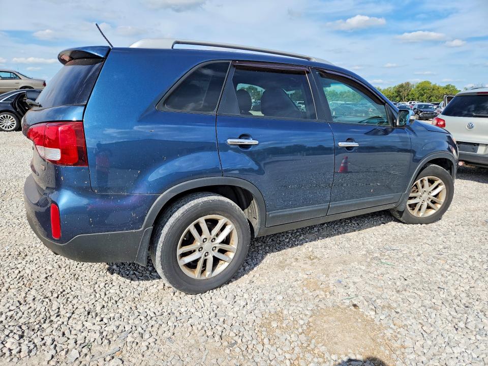 Photo 3 from auction – 2014 KIA SORENTO with VIN 5XYKT3A61EG442811