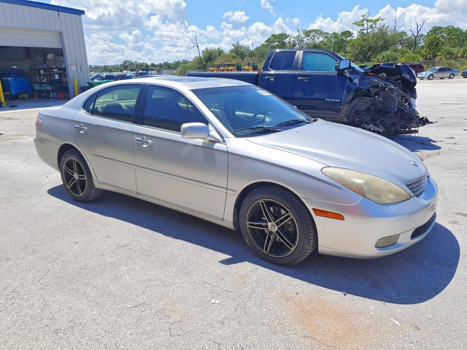 Foto 4 de la subasta – 2002 LEXUS ES con VIN JTHBF30G320078957
