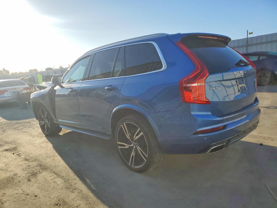 Zdjęcie 2 z aukcji – 2018 VOLVO XC90 z VIN YV4A22PM1J1331195