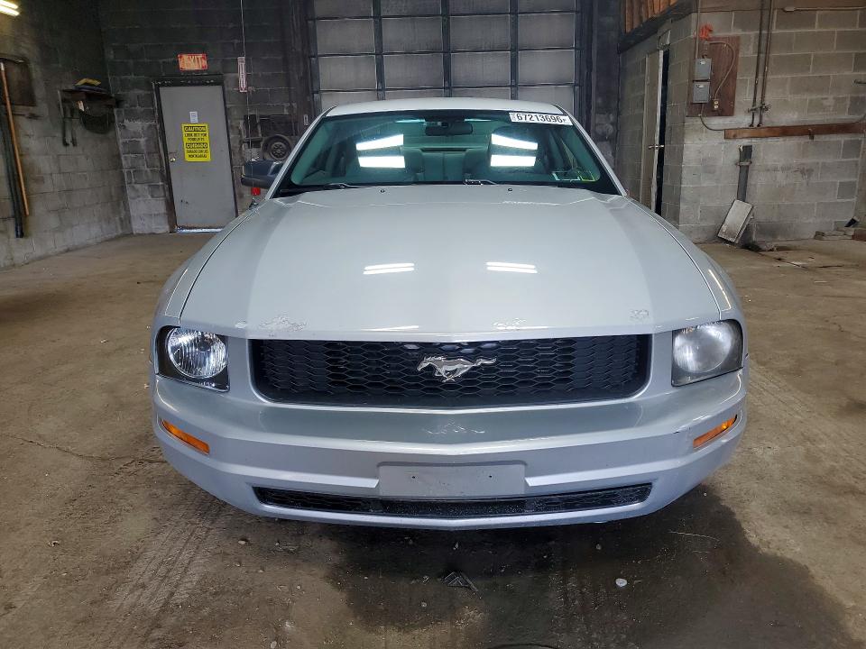 Photo 5 from auction – 2005 FORD MUSTANG with VIN 1ZVFT80N455151538