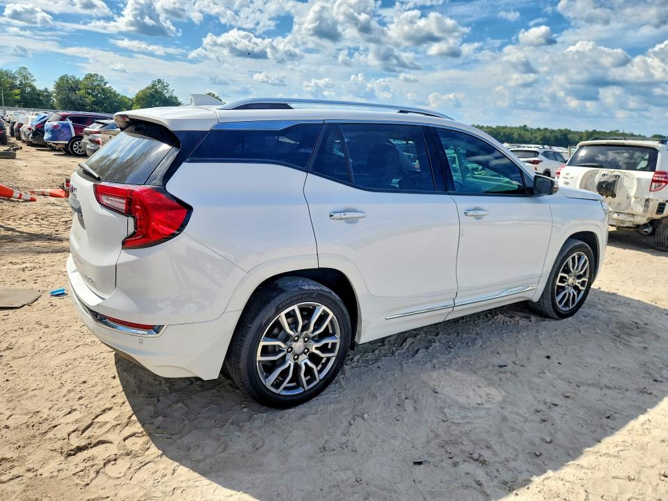 Photo 3 from auction – 2022 GMC TERRAIN with VIN 3GKALXEV0NL247705
