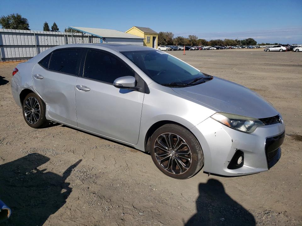 Photo 4 from auction – 2014 TOYOTA COROLLA with VIN 5YFBURHE6EP056166