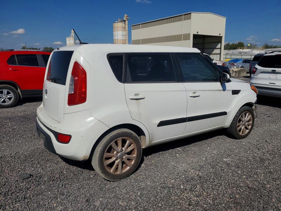 Photo 3 from auction – 2012 KIA SOUL with VIN KNDJT2A63C7366010