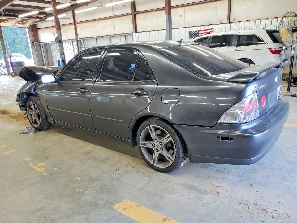 Photo 2 from auction – 2001 LEXUS IS with VIN JTHBD182X10017297