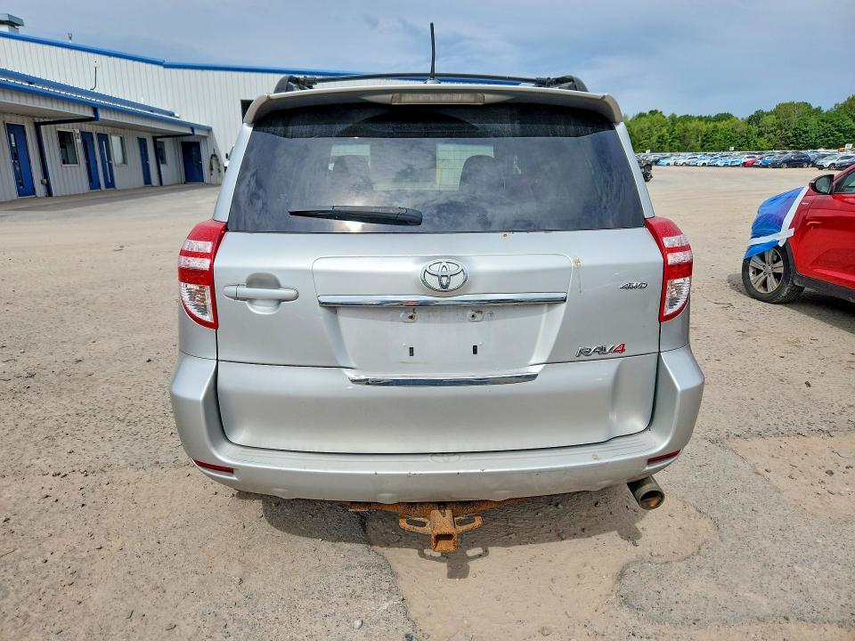 Снимка 6 от търг – 2011 TOYOTA RAV4 с VIN JTMRK4DV5B5101345