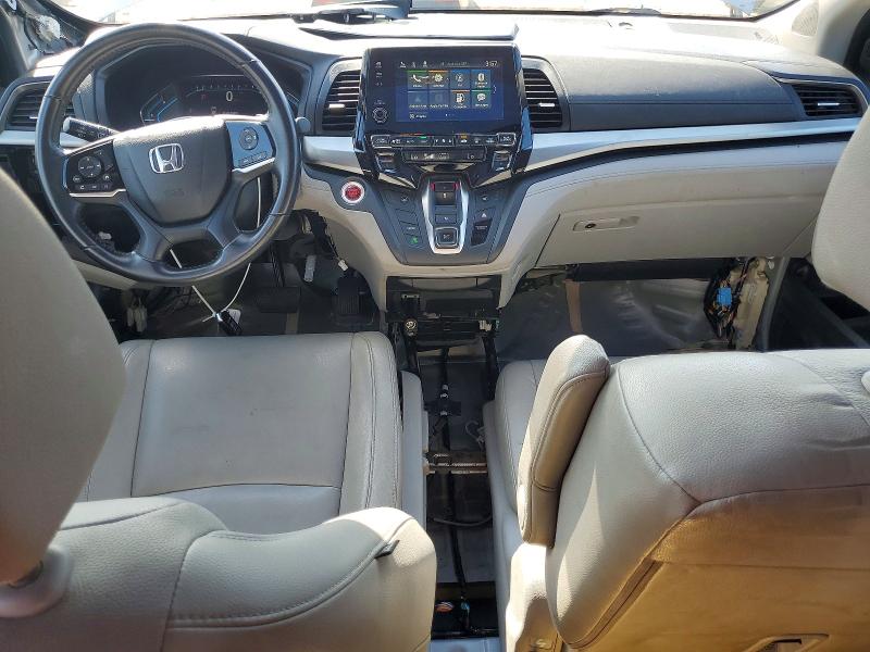 Photo 8 from auction – 2018 HONDA ODYSSEY with VIN 5FNRL6H72JB045558