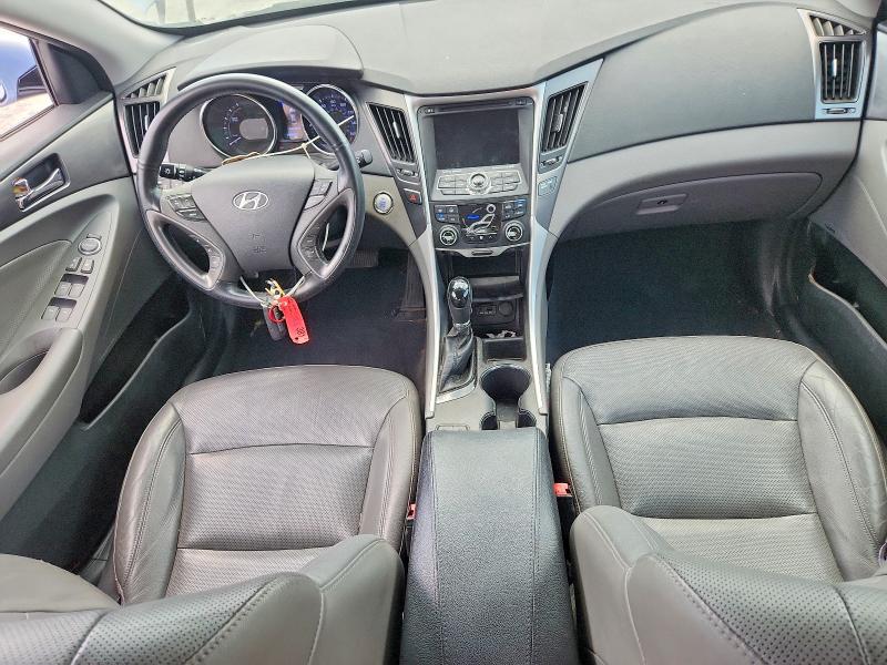 Photo 8 from auction – 2013 HYUNDAI SONATA with VIN KMHEC4A41DA050178