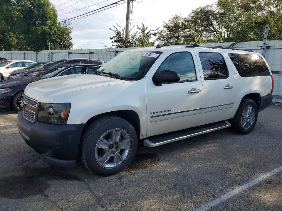 CHEVROLET SUBURBAN 2010 with VIN 1GNUKKE31AR170852 - Photo from auction