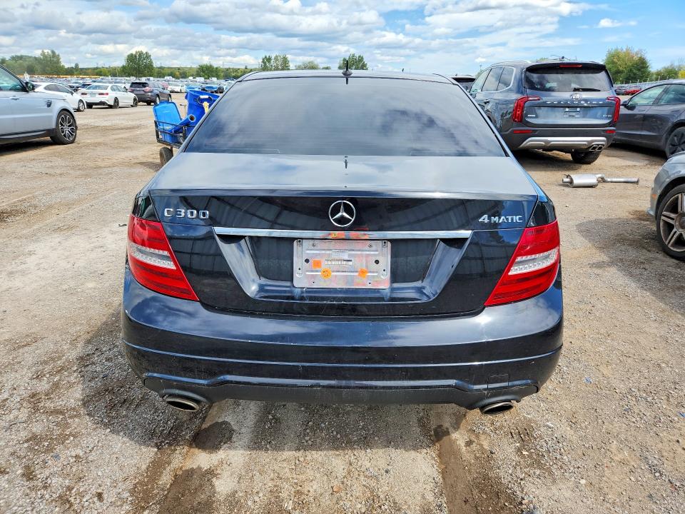 Photo 6 from auction – 2014 MERCEDES-BENZ C with VIN WDDGF8AB2EA950928