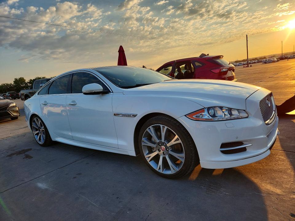 Photo 4 from auction – 2015 JAGUAR XJ with VIN SAJWA1CZ8F8V86563