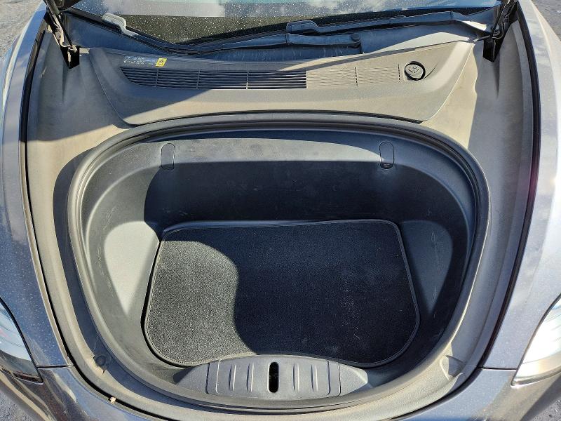 Photo 12 from auction – 2018 TESLA MODEL 3 with VIN 5YJ3E1EA3JF040842