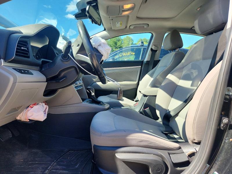 Снимка 7 от търг – 2019 HYUNDAI ELANTRA с VIN 5NPD84LF3KH414073