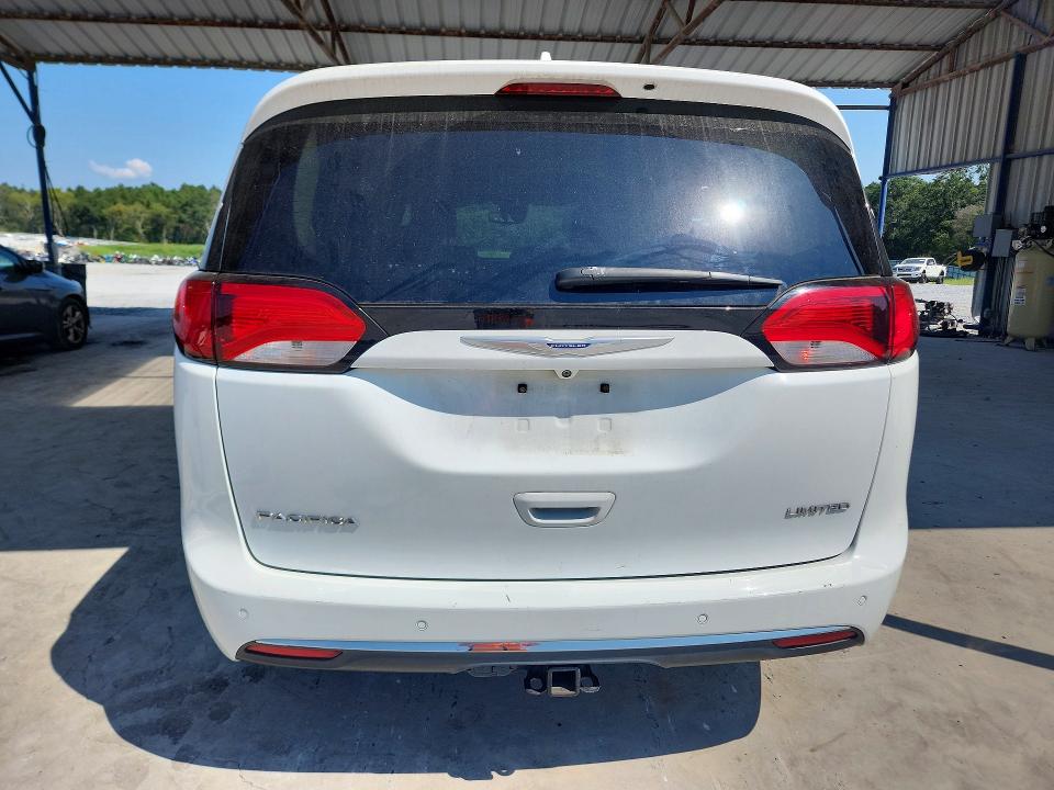 Photo 6 from auction – 2018 CHRYSLER PACIFICA with VIN 2C4RC1GGXJR321865