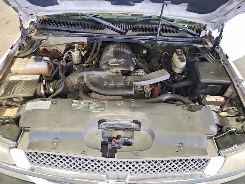 Снимка 11 от търг – 2004 CHEVROLET AVALANCHE с VIN 3GNEC12T04G307204
