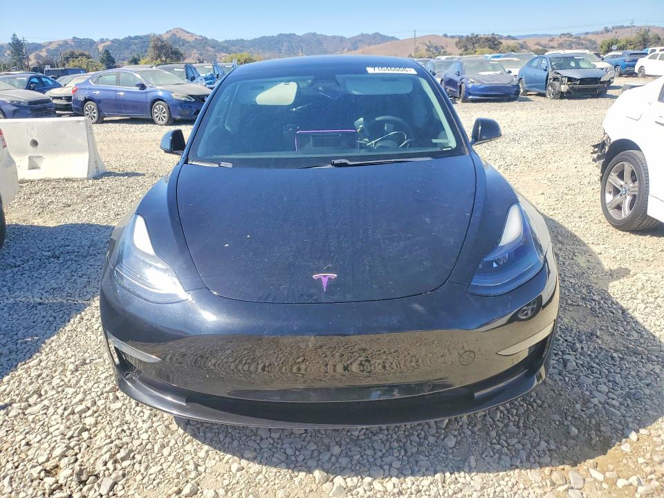 صورة رقم 5 من المزاد - 2021 TESLA MODEL 3 مع VIN 5YJ3E1EA1MF877707