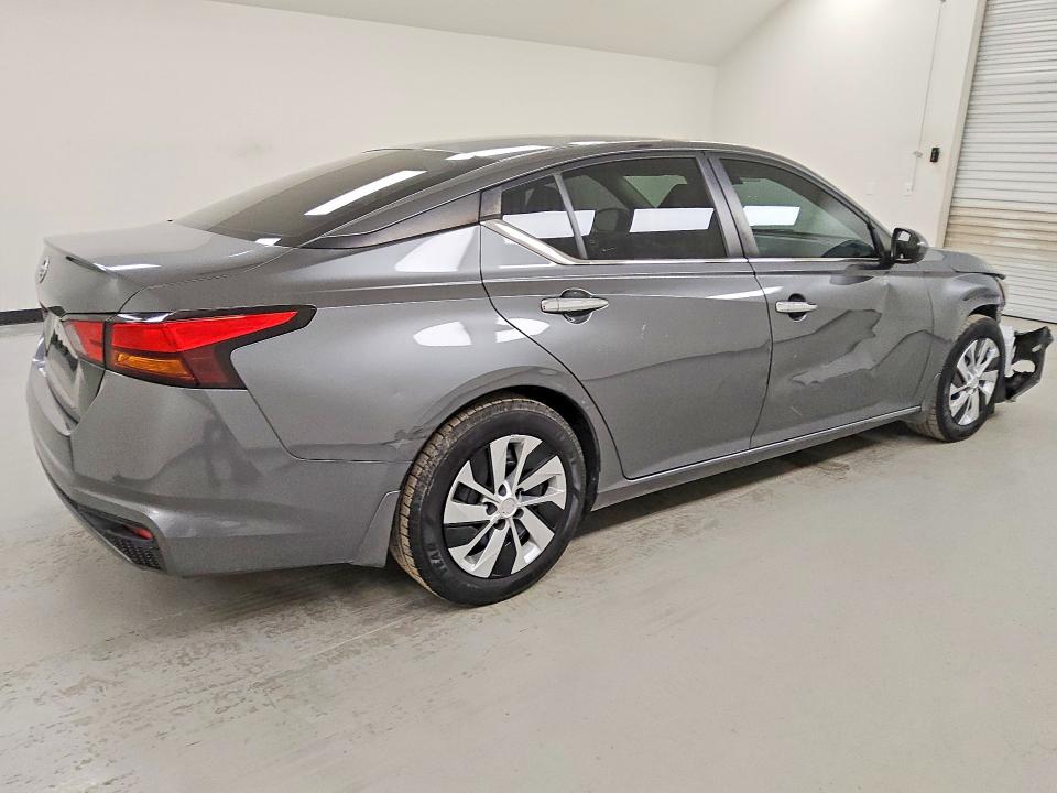 Photo 3 from auction – 2021 NISSAN ALTIMA with VIN 1N4BL4BV7MN349414