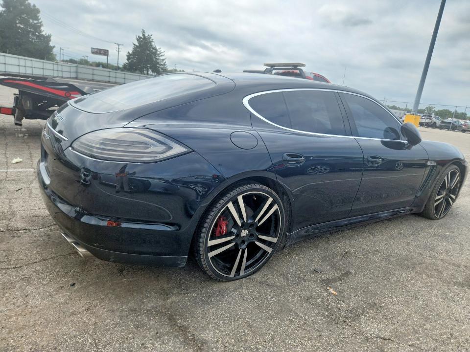 Photo 3 from auction – 2011 PORSCHE PANAMERA with VIN WP0AB2A7XBL060603