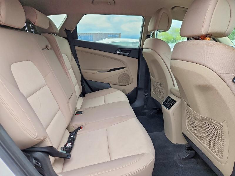 Photo 11 from auction – 2017 HYUNDAI TUCSON with VIN KM8J3CA20HU311036
