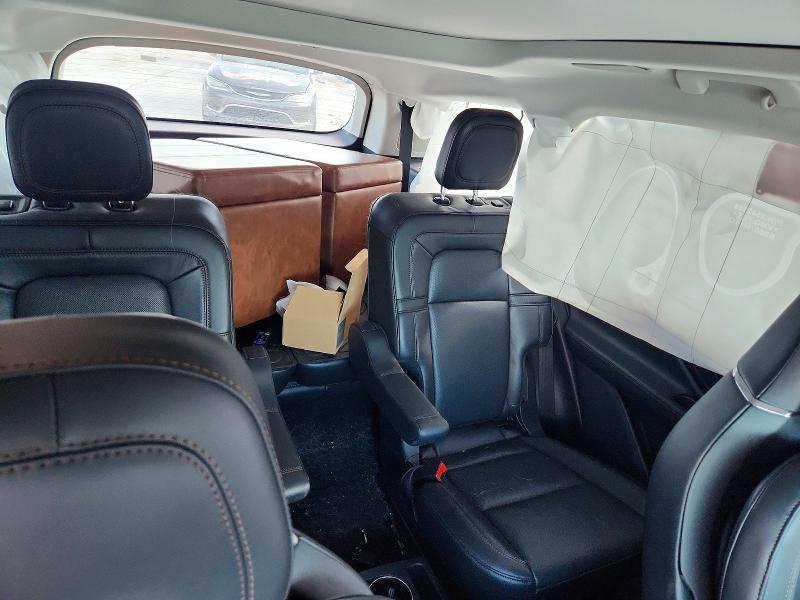 Photo 10 from auction – 2025 LINCOLN AVIATOR with VIN 5LM5J7XC9SGL15605