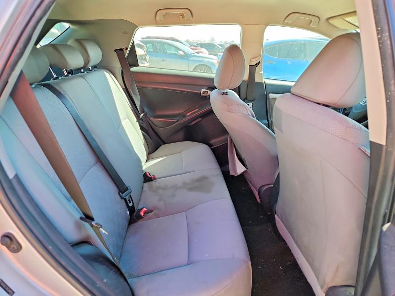 Фото 10 с аукциона – 2010 TOYOTA MATRIX с VIN 2T1KU4EE1AC368154