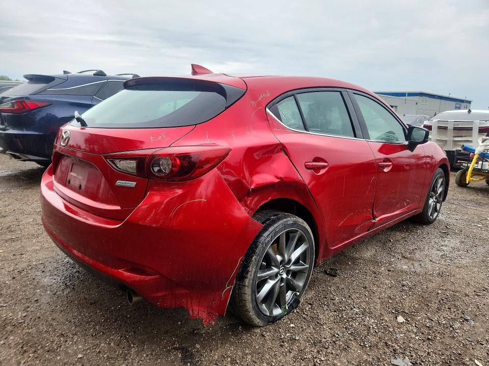 صورة رقم 3 من المزاد - 2018 MAZDA 3 مع VIN 3MZBN1M3XJM189790