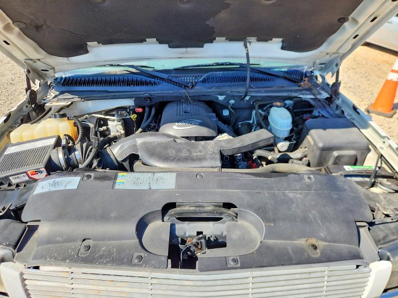 Photo 11 from auction – 2005 CHEVROLET AVALANCHE with VIN 3GNEC12Z55G119428
