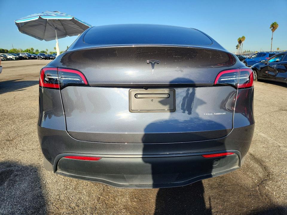 Photo 6 from auction – 2023 TESLA MODEL Y with VIN 7SAYGDEE2PF899422