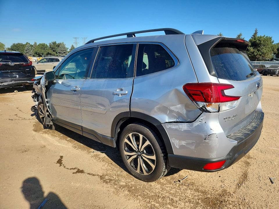 Foto 2 de la subasta – 2021 SUBARU FORESTER con VIN JF2SKAUC3MH580334