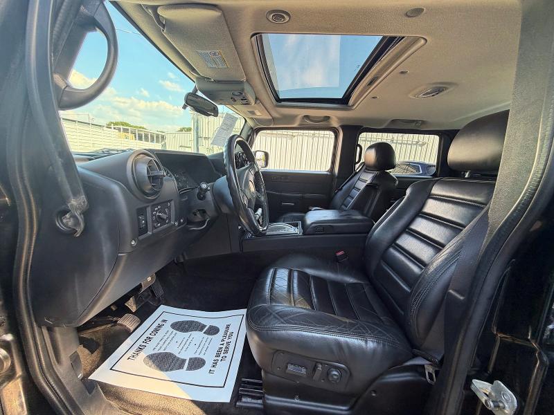 Photo 5 from auction – 2006 HUMMER H2 SUT with VIN 5GRGN22U76H121807