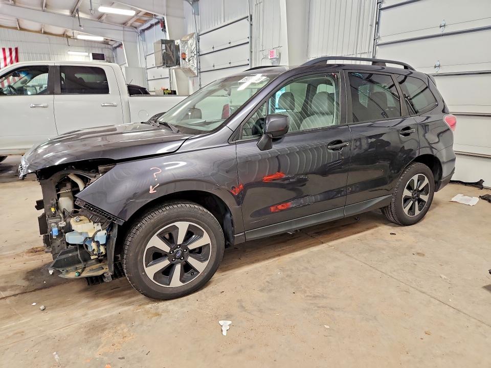 SUBARU FORESTER 2018 con VIN JF2SJAGC2JH599628 - Foto de la subasta