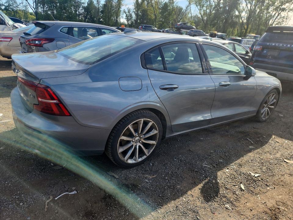 Photo 3 from auction – 2020 VOLVO S60 with VIN 7JRA22TK0LG065189
