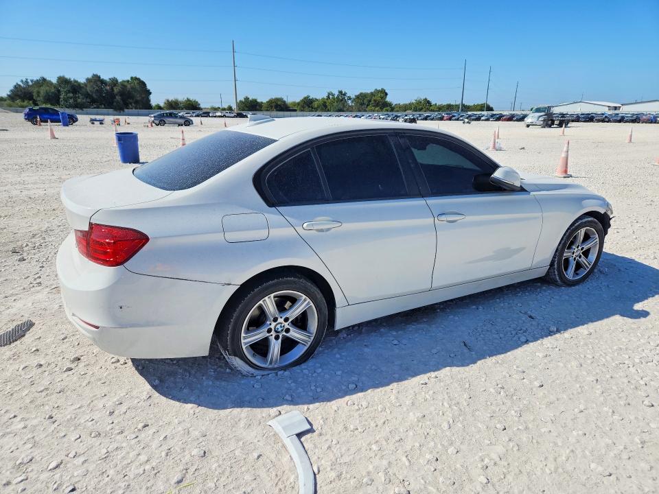 Фото 3 с аукциона – 2014 BMW 328 с VIN WBA3B3C59EJ981198