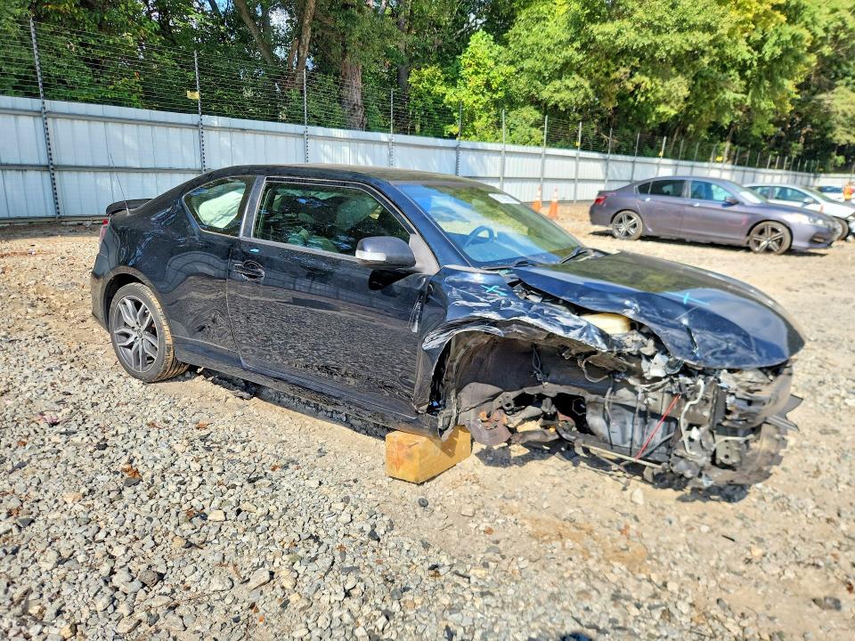 Photo 4 from auction – 2015 SCION TC with VIN JTKJF5C71FJ007883