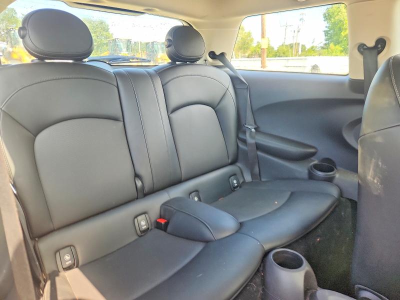 Photo 10 from auction – 2016 MINI COOPER with VIN WMWXP5C59G3B15168