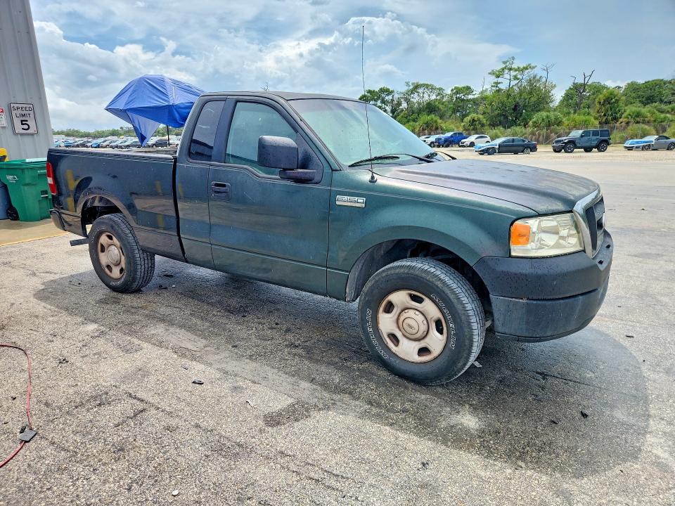 Zdjęcie 4 z aukcji – 2006 FORD F150 z VIN 1FTRF12266NB71499