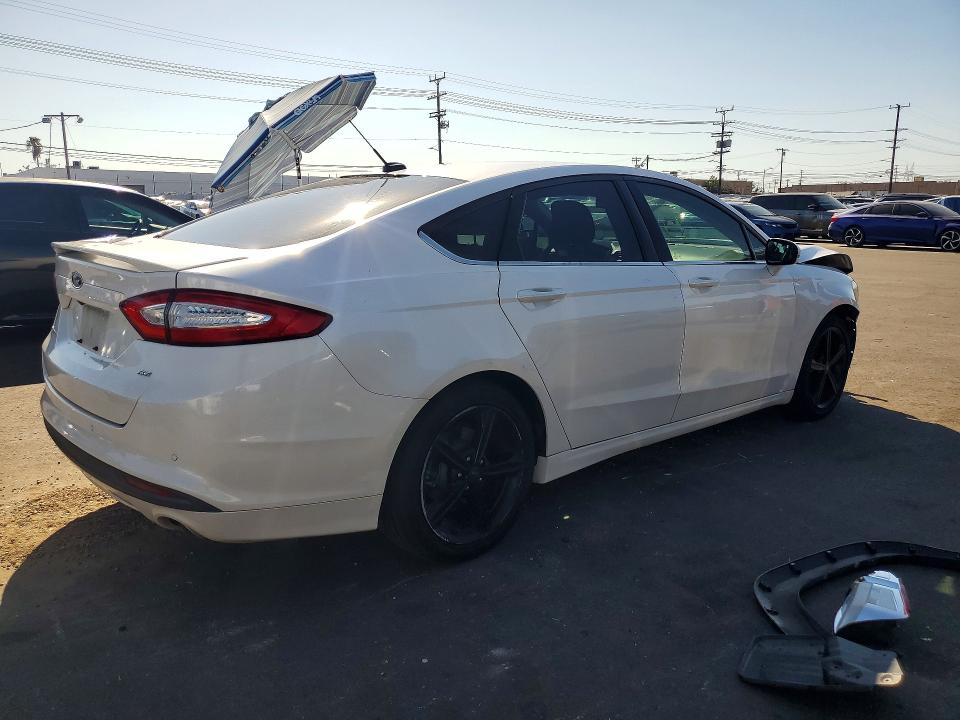 Снимка 3 от търг – 2016 FORD FUSION с VIN 3FA6P0H71GR342001