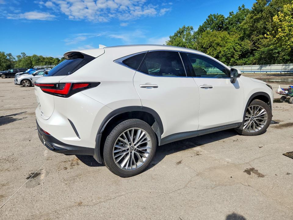 Zdjęcie 3 z aukcji – 2024 LEXUS NX z VIN 2T2HGCEZ4RC032326
