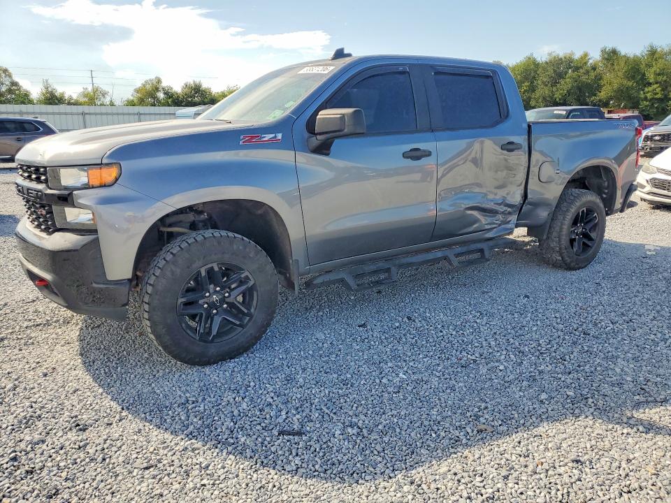 CHEVROLET SILVERADO 2021 with VIN 1GCPYCEF1MZ260981 - Photo from auction