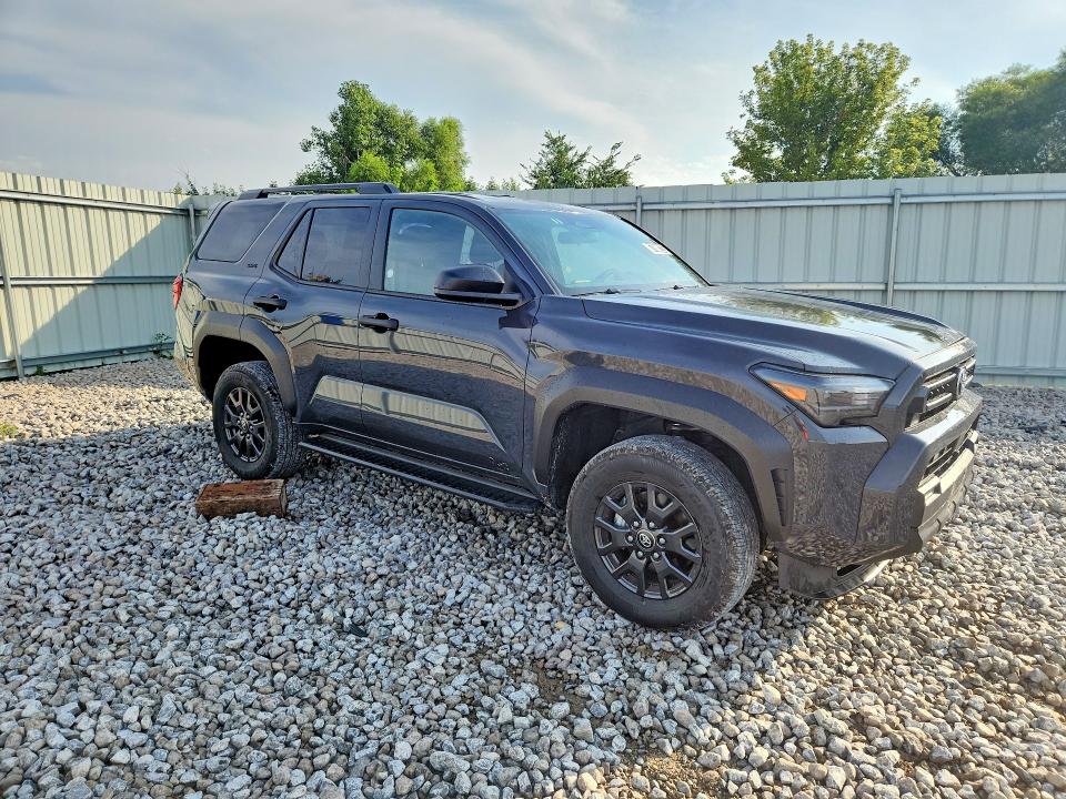 Photo 4 from auction – 2026 TOYOTA 4RUNNER with VIN JTEVA5BR6T5127396