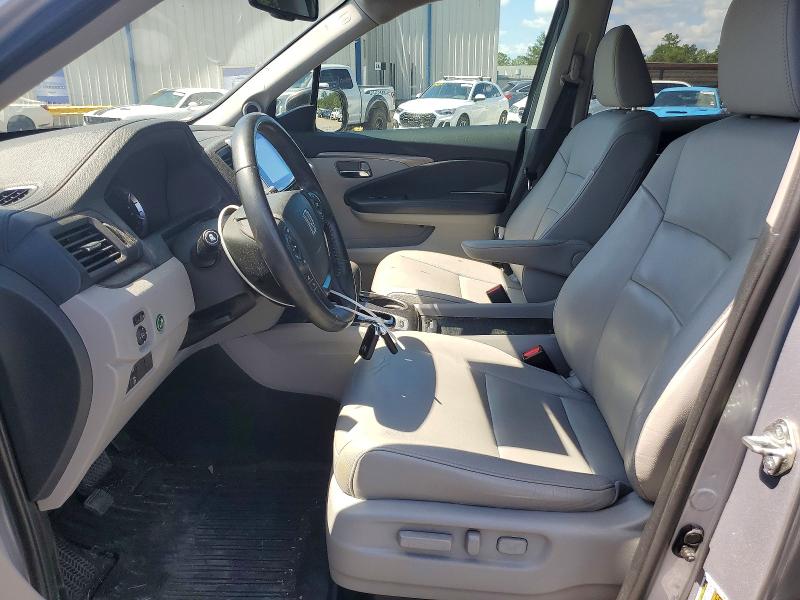 Фото 7 с аукциона – 2017 HONDA PILOT с VIN 5FNYF5H63HB041694