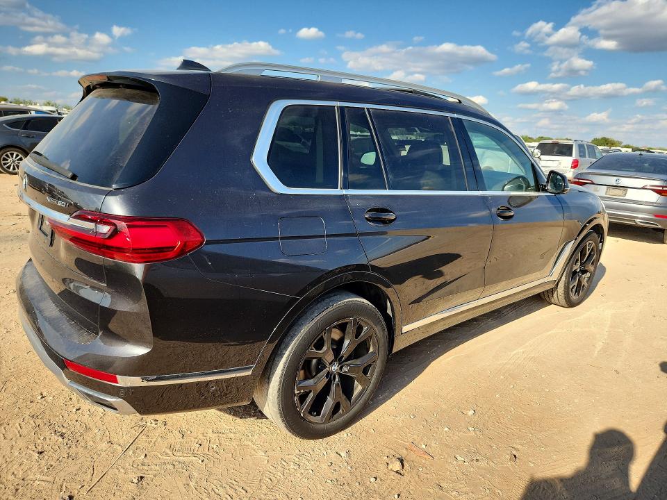صورة رقم 3 من المزاد - 2019 BMW X7 مع VIN 5UXCX4C51KLS38009