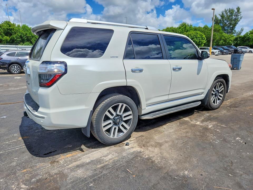 Photo 3 from auction – 2021 TOYOTA 4RUNNER with VIN JTEDU5JR7M5246760