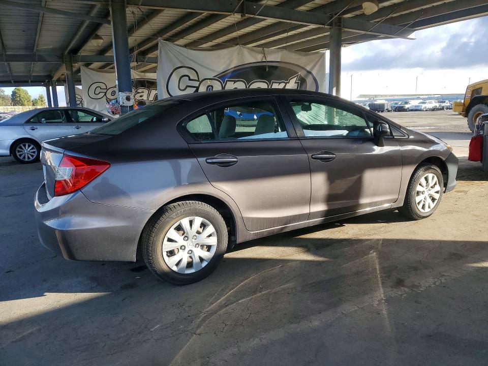 Photo 3 from auction – 2012 HONDA CIVIC with VIN 19XFB2F55CE316802