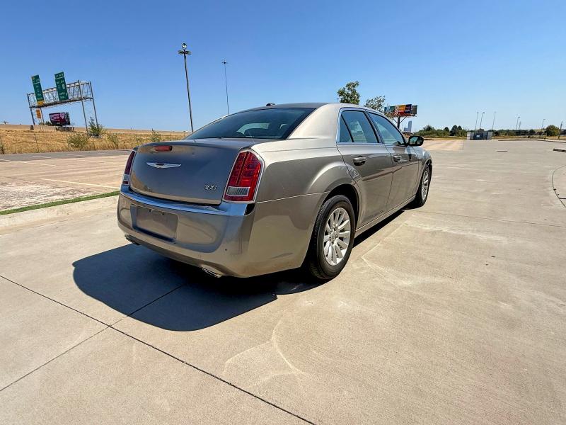 Photo 4 from auction – 2014 CHRYSLER 300 with VIN 2C3CCAAG6EH190173