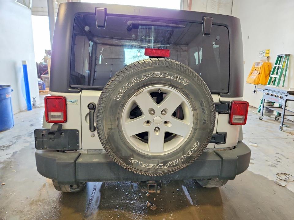 Снимка 6 от търг – 2012 JEEP WRANGLER UNLIMITED с VIN 1C4BJWDG2CL140828