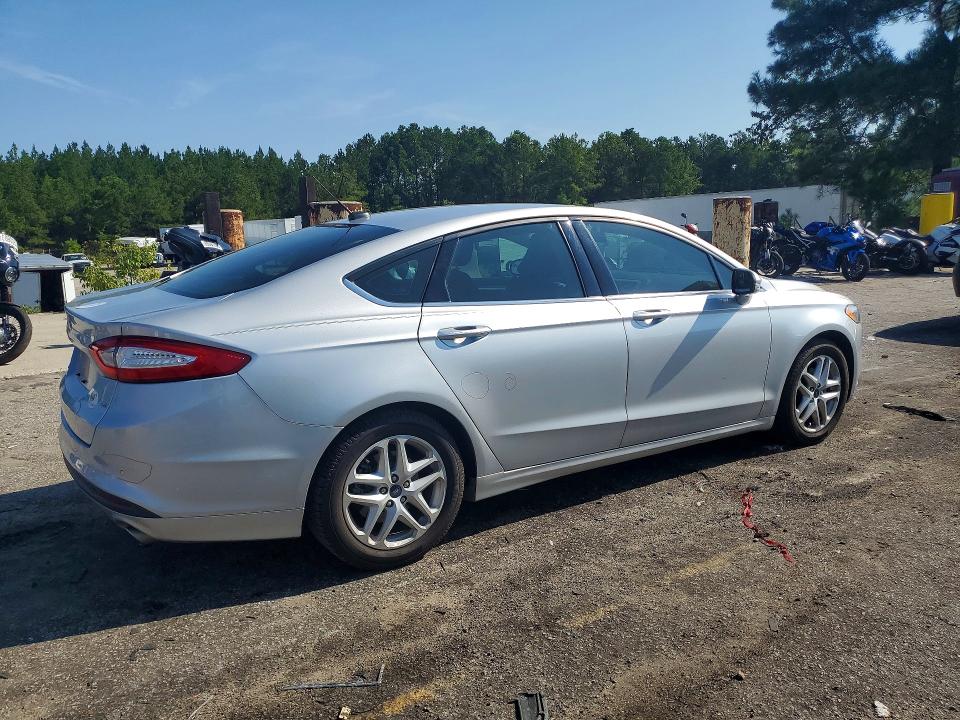Photo 3 from auction – 2016 FORD FUSION with VIN 3FA6P0H74GR363750