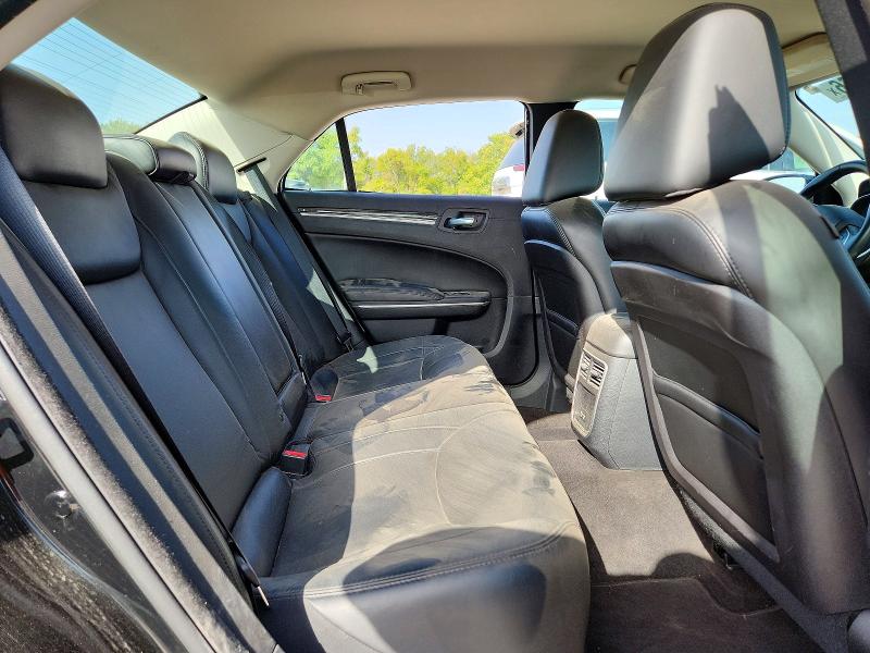 صورة رقم 10 من المزاد - 2015 CHRYSLER 300 مع VIN 2C3CCAAG2FH832809