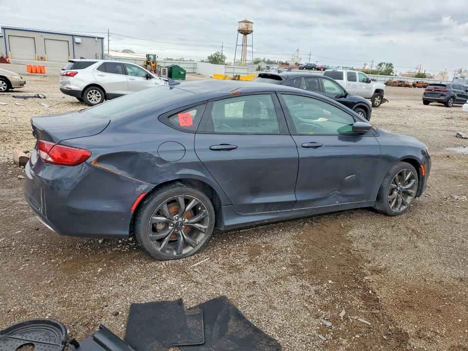 Foto 3 de la subasta – 2016 CHRYSLER 200 con VIN 1C3CCCBG9GN174182