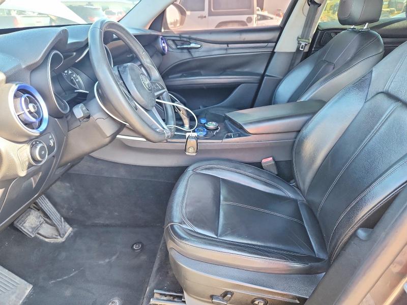 Photo 7 from auction – 2018 ALFA ROMEO STELVIO with VIN ZASFAKAN3J7B80331